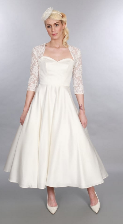Timeless Chic 1950s style wedding dresses