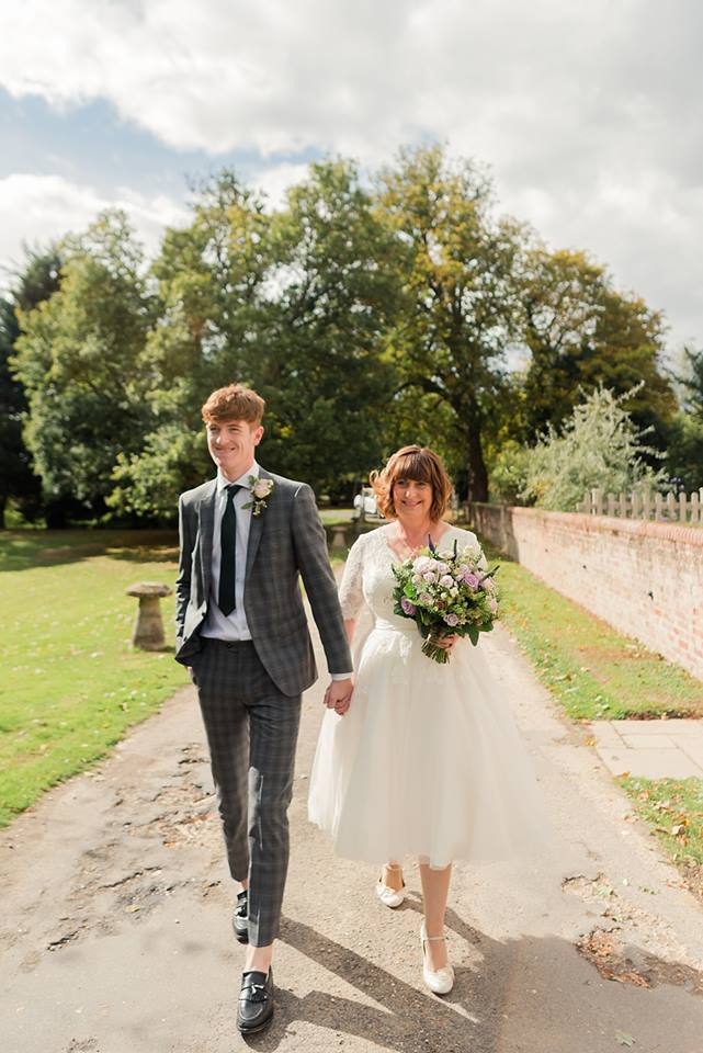 Short wedding dress with sleeves