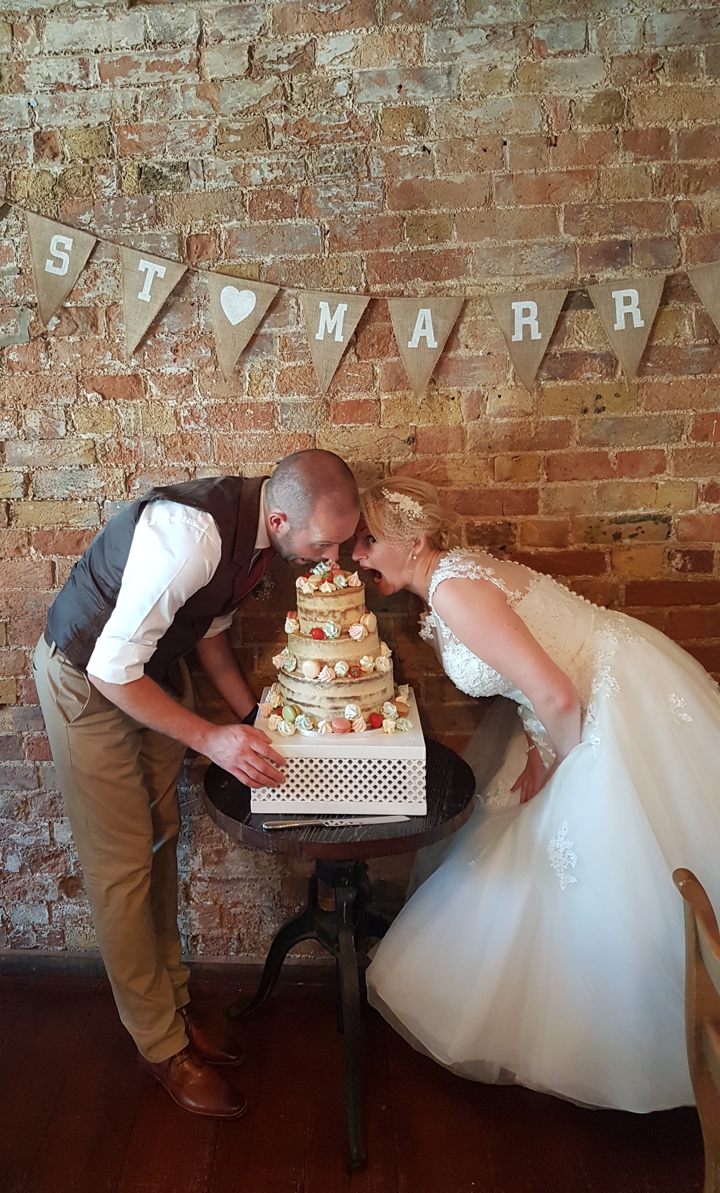 A retro wedding vibe - Emma and Stuart